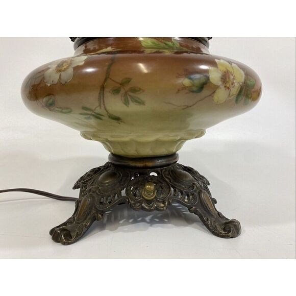 Gone With The Wind Parlor Lamp cottagecore Handpainted Dogwood Glass Electric - Picture 2 of 16